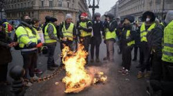 فرنسا: إرسال تعزيزات أمنية إلى ليون بعد أعمال عنف وحرق سيارات